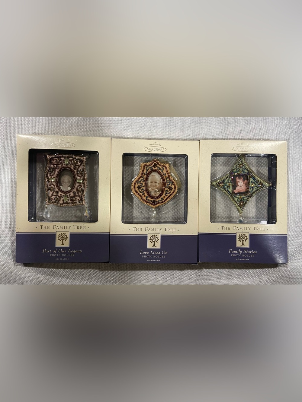 2002 Hallmark Keepsake Ornament “The Family Tree” Photo Frame Holder - Lot of 3